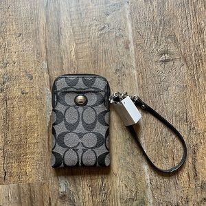 NWT Coach Phone Wallet Wristlet